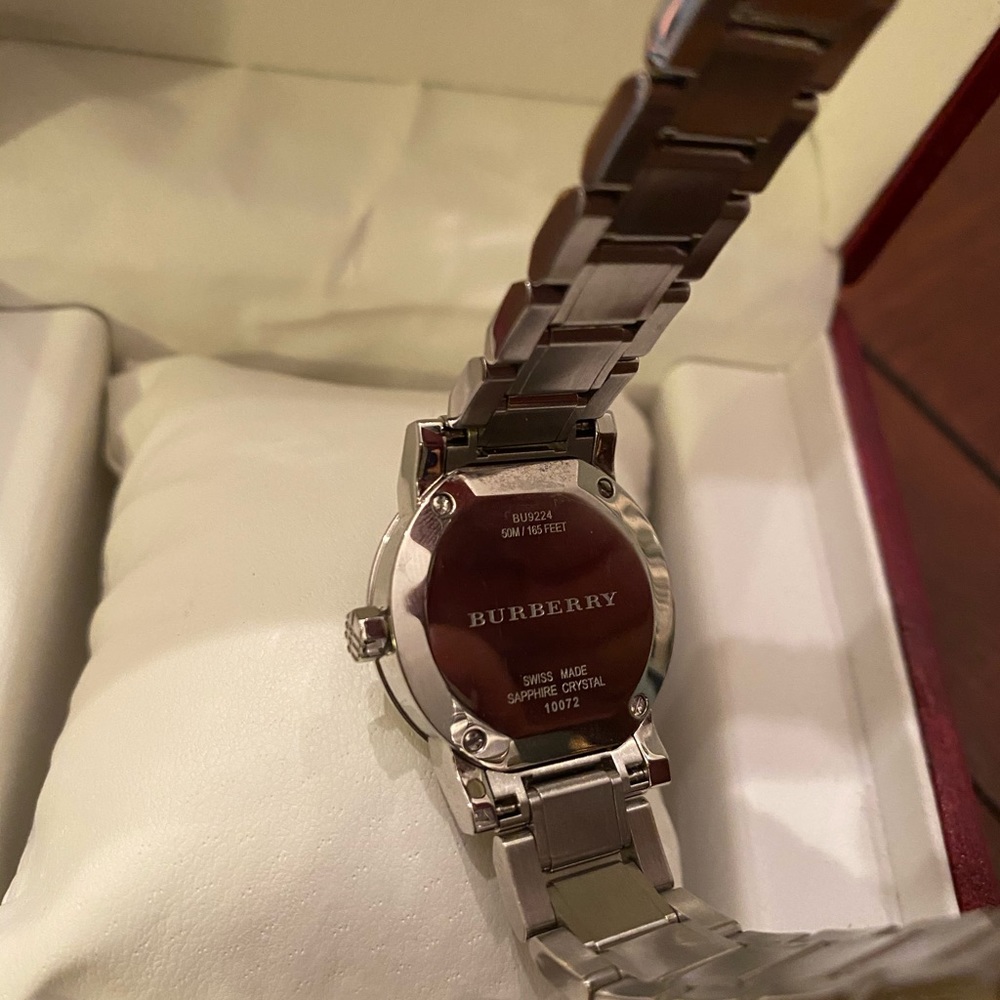 Burberry Mother of Pearl Watch - Picture 6 of 6